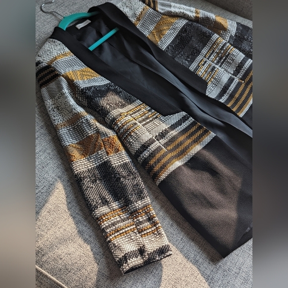 Opulence Trendy Stylish Jacket - Picture 2 of 12